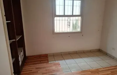 Casa com 3 quartos à venda na Rua Flávio Cescon, 12, Vila Gomes, São Paulo
