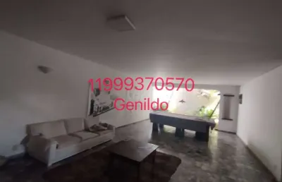 Sobrado com piscina  4 quartos sendo 4 suite edicula com banheiro 8 vagas proximo do metro  fl55