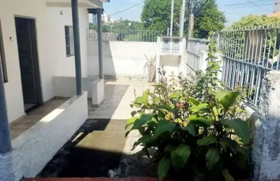 Casa com 3 quartos para alugar na Rua Ernesto Brodella, 431, Vila Universitária, São Paulo