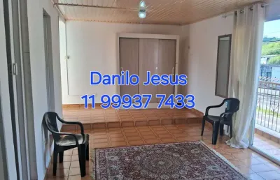 Casa com 4 dormitórios sendo 3 suítes, mobiliado, sem vaga de garagem. fl51