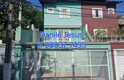 Casa mobiliada com 3 dormitórios sendo umasuíte, 2 vagas, 4 banheiros. fl51
