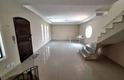 Casa em condomínio fechado com 3 quartos para alugar na avenida nossa senhora da assunção, 955, vila butantã, são paulo, 180 m2 por r$ 5.600