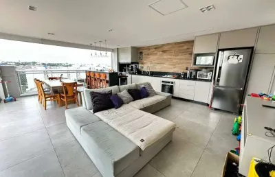 Cobertura com piscina, 234 metros, 3 dormitórios, 3 vagas fl34