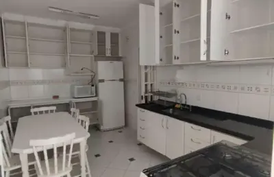 Casa em condomínio fechado com 3 quartos para alugar na Rua Ibiraporã, 236, Jardim Londrina, São Paulo