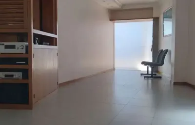 Sobrado de luxo no jardim peri peri - 250m², 3 dorms (1 suíte) + 4 vagas - fl43