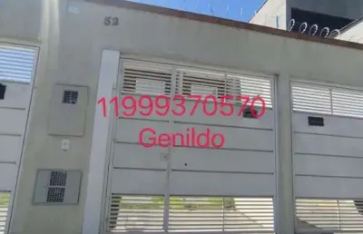 Casa nova com 2 quartos 2 suites 2 vagas quintal  aceita pet  fácil acesso ao metro fl55