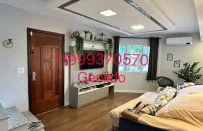 Casa 2 quartos 2 suites 2 vagas área gourmet armários planejados fácil acesso ao metro fl55