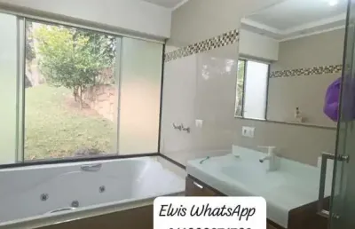 Casa em condomínio fechado com 3 quartos para alugar na Alameda Espanha, Residencial Euroville, Carapicuíba