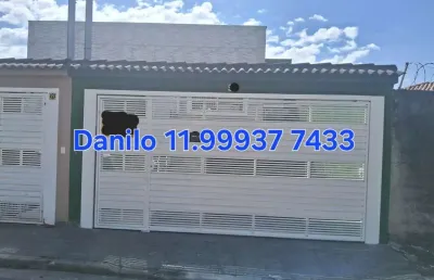 Sobrado com 3 dormitórios,  3 banheiros e 3 vagas . fl51