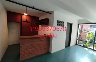 Sobrado semi mobiliado  com 3 quartos sendo 1 suite varanda salao   proximo do metro fl55