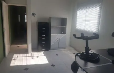 Casa com 3 quartos e 2 banheiros para alugar, 160 m² por r$ 4.500/mês - fl59