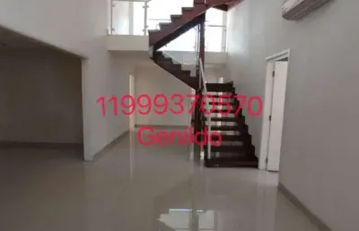 Sobrado em condomínio a 500m do metro butanta  com 6 quartos 6 suites 6 vagas edicula quintal fl55