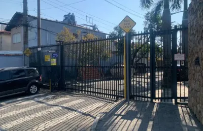 Sobrado  condomínio perto metro vila sonia 3 dorms 3 vagas