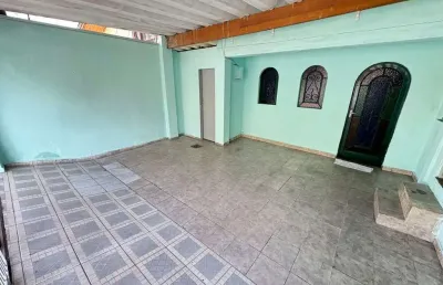 Casa com 2 quartos para alugar na Rua Professora Ana Maria Lélis da Silva, 57, Rio Pequeno, São Paulo