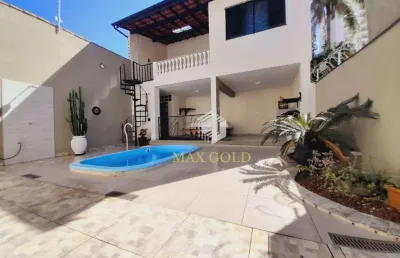 Casa com 3 dormitórios à venda, 450 m² por r$ 1.000.000,00 - centro - taubaté/sp