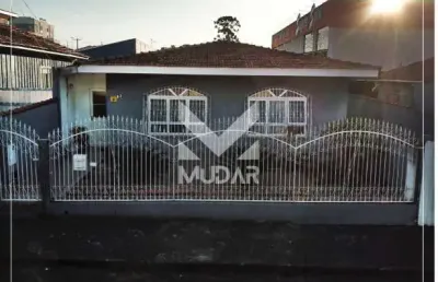 Casa com 4 quartos à venda na Rua Assaí, 87 Uvaranas - Ponta Grossa-pr., Uvaranas, Ponta Grossa