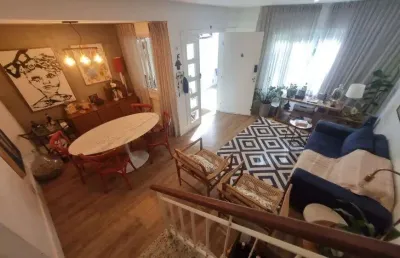 Bela casa recém reformada 4 qts, 4 bhs , 2 bhs e infra de lazer completa