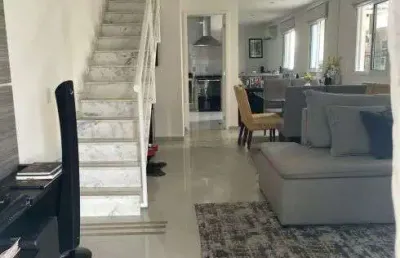 Linda casa c 3suites 5bhs 2vgs cobertas repleta armários condomínio farto lazer junto armazém urbano