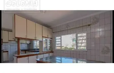 Casa com 3 quartos para alugar na Vila Aquilino, Santo André 