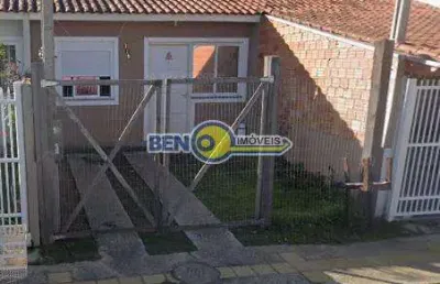 Casa com 1 dormitório e amplo pátio em bairro residencial