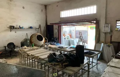 Salão espaçoso de 80m² com banheiro - próximo à padaria lareira