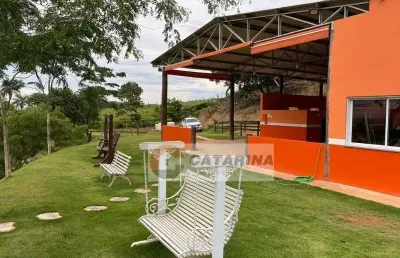 Sítio com 2 alqueires localizado a 1,5 km apenas do asfalto