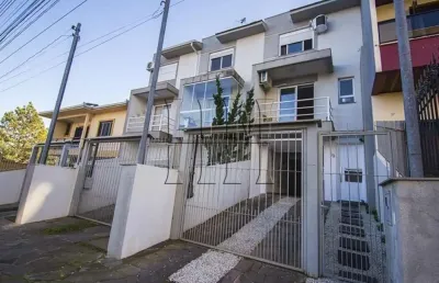Sobrado geminado 2 quartos no loteamento vila olímpia - n.sra da saúde