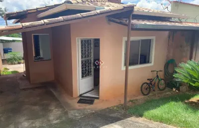 Casa com 2 quartos à venda na cristo rei, 320, vila santa helena, lagoa santa por r$ 390.000