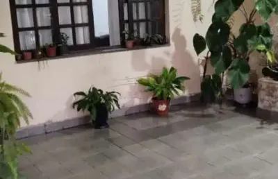 Casa com 4 quartos à venda na rua amélia guerra, vila amorim, suzano, 200 m2 por r$ 550.000