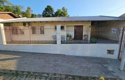 Casa com 3 dormitórios à venda, 150 m² por r$ 685.000,00 - água verde - blumenau/sc