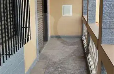 Casa com 2 quartos para locação em campo grande - rj