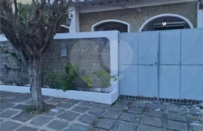Casa térrea com 2 quartos para locação em campo grande - rj