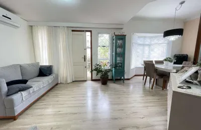 Casa com 4 quartos à venda na servidão antônio azevedo, 26, canto, florianópolis por r$ 1.290.000