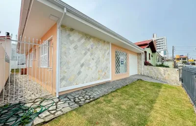 Casa com 3 quartos à venda na rua antônio luiz medeiros, 29, barreiros, são josé por r$ 850.000