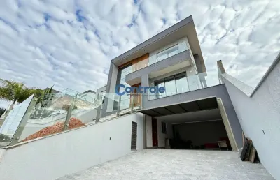 Casa com 3 quartos à venda na rua dos inambus, 1, pedra branca, palhoça por r$ 2.990.000