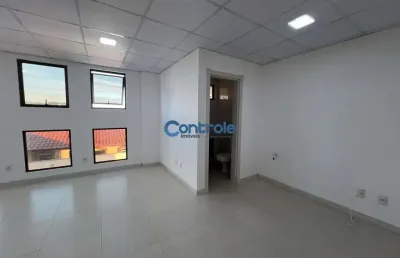 Sala comercial à venda na rua joaquim carneiro, 120, capoeiras, florianópolis por r$ 220.000