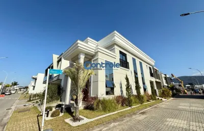 Casa em condomínio fechado com 3 quartos à venda na avenida wilson castelo branco, 376, beira rio, biguaçu por r$ 1.400.000