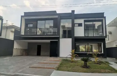 Casa em condomínio fechado em mogi, nova, 04 suítes, piscina, área gourmet !!