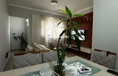 Apartamento com 2 dormitórios no bairro santa lúcia