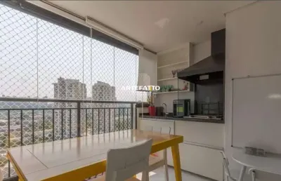 Apto com 2 dormitórios (1suite), 2 vagas, repleto de armários e ar condicionado