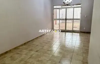 Vende-se ótima casa jardim consolação melhor localização do bairro