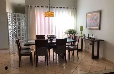 Casa de 178m² com 3 dormitórios no bairro parque do castelo em franca/sp