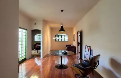 Casa com 3 quartos à venda na Rua Gonçalves Dias, 2200, Vila Nicácio, Franca