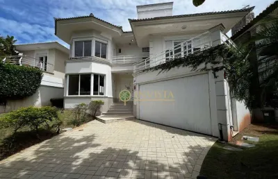 Na praia de jurerê internacional com 5 quartos, sendo 3 suítes e 4 vagas - á venda em florianópolis