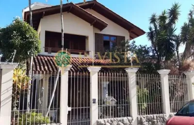 Casa residencial e comercial para locação no balneário, florianópolis.