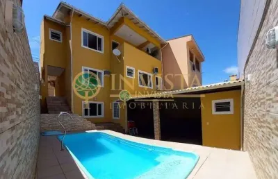 À venda | 300 m², 5 quartos, piscina e 2 vagas de garagem - jardim atlântico, em florianópolis.