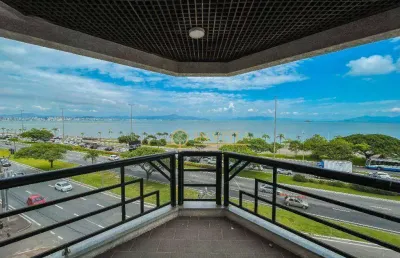 Frente mar, 3 quartos, sendo 1 suíte e 2 demi suítes  na agronômica - á venda em florianópolis