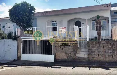 À venda | 320 m², 4 quartos, edícula e 3 vagas de garagem - capoeiras, em florianópolis.
