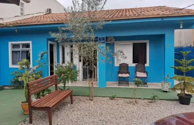 Oportunidade de rentabilidade! casa a 500 metros da praia à venda na barra da lagoa.