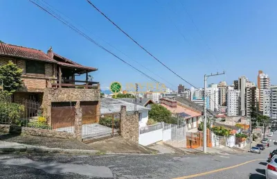 Casa com 3 quartos à venda na Rua Irmão Joaquim, 204, Centro, Florianópolis